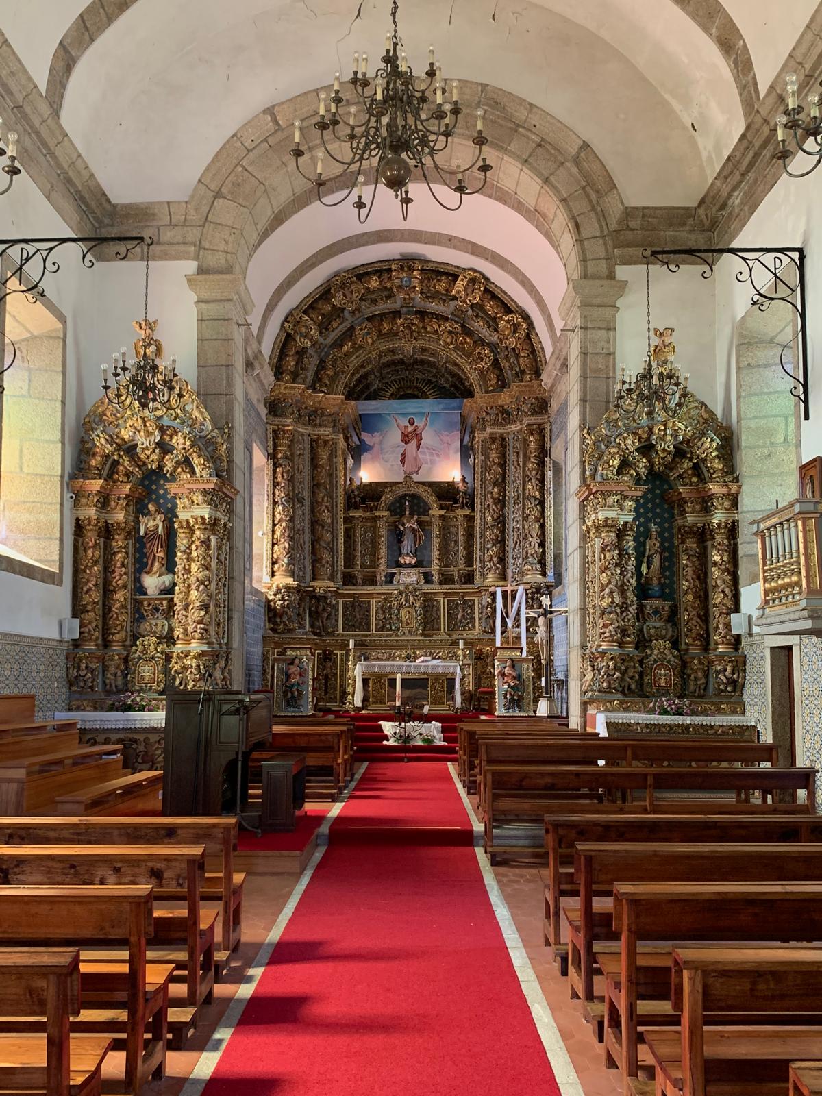 Imagem 4: Foto interior do santuário Nossa Senhora da Aparecida/ Juliana Gomes / 2024